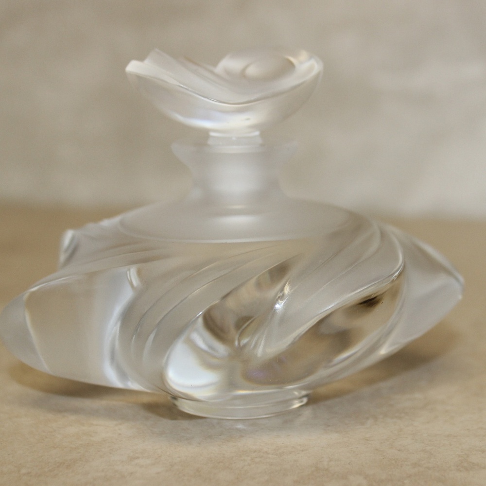 Lalique Samoa Bottle